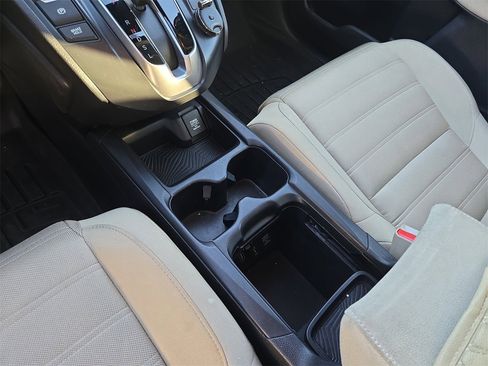 Used 2019 Honda CR-V EX image 9