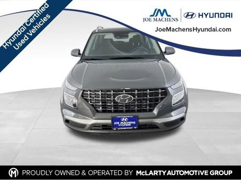 Used 2025 Hyundai Venue SEL FWD image 2