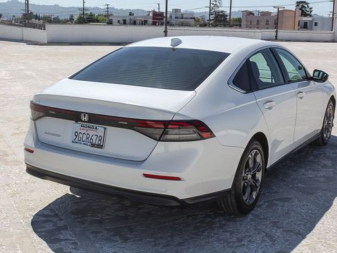 Certified 2023 Honda Accord EX image 4