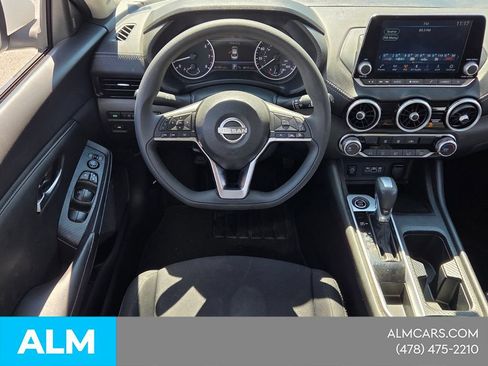 Used 2024 Nissan Sentra SV FWD image 9
