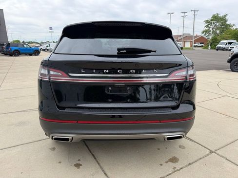 Used 2023 Lincoln Nautilus Reserve AWD/4WD image 6
