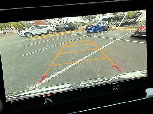 Used 2025 GMC Sierra 1500 Elevation image 27