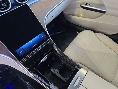 Certified 2025 Mercedes-Benz C 300 Sedan image 25