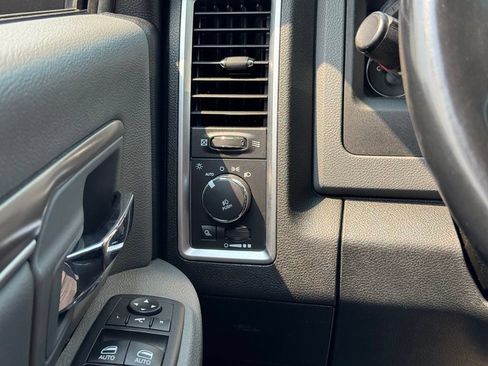 Used 2016 RAM 1500 Big Horn AWD/4WD image 30