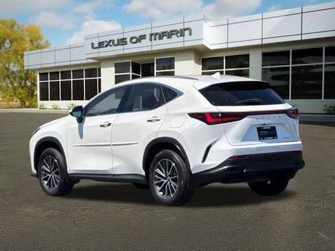 Used 2024 Lexus NX 250 FWD image 3
