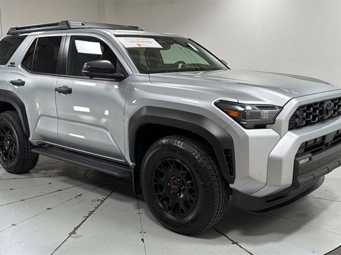 Certified 2025 Toyota 4Runner TRD Off-Road Premium image 3