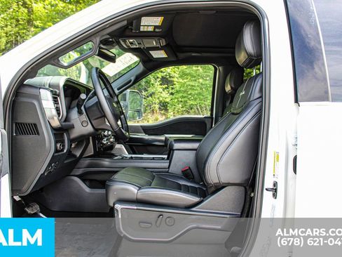Used 2025 Ford F450 Platinum w/ FX4 Off-Road Package AWD/4WD image 17