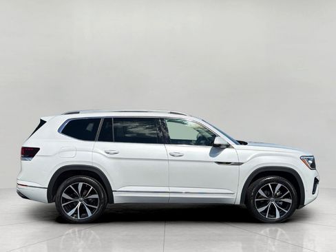 Used 2024 Volkswagen Atlas SEL Premium R-Line AWD/4WD image 8