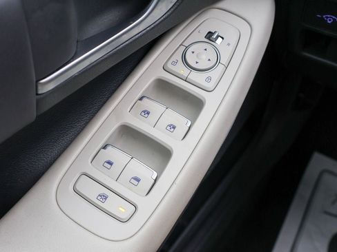 Used 2025 Hyundai Sonata SEL FWD image 16