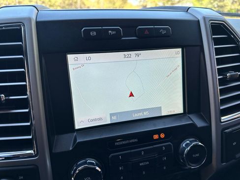 Used 2017 Ford F250 Lariat w/ Chrome Package image 40