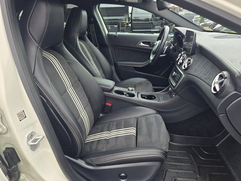 Used 2018 Mercedes-Benz GLA 250 4MATIC image 28