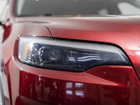 Used 2019 Jeep Cherokee Latitude w/ Popular Appearance Group image 13