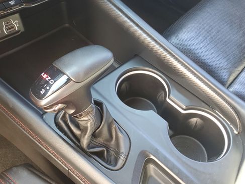 Used 2024 Dodge Durango GT image 28