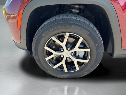 Used 2025 Jeep Grand Cherokee Limited w/ Trailer Tow Package image 44