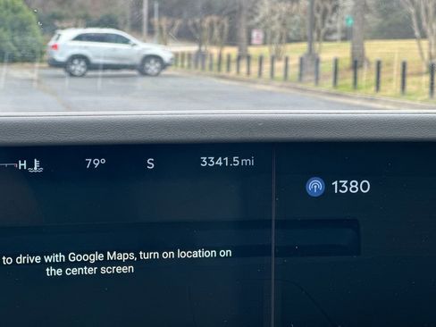 Used 2025 Lincoln Nautilus Reserve image 8