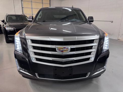 Used 2015 Cadillac Escalade ESV Luxury AWD/4WD image 8