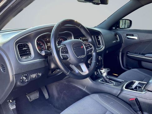 Used 2017 Dodge Charger SXT image 14