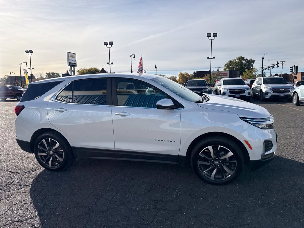 Used 2022 Chevrolet Equinox LT AWD/4WD image 8