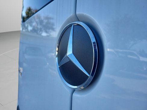 Used 2025 Mercedes-Benz Sprinter 2500 image 33