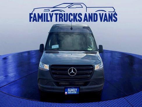 Used 2019 Mercedes-Benz Sprinter 144 Cargo image 7