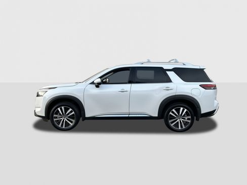 New 2025 Nissan Pathfinder Platinum w/ Cargo Package image 4