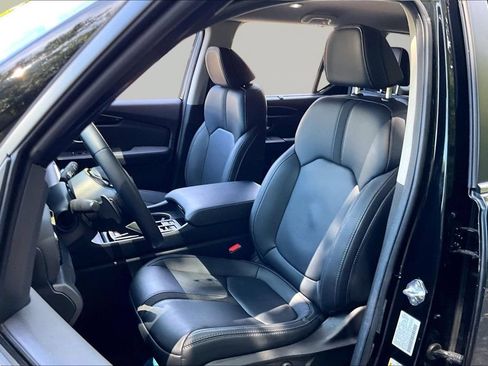 Used 2025 Honda Pilot EX-L image 17