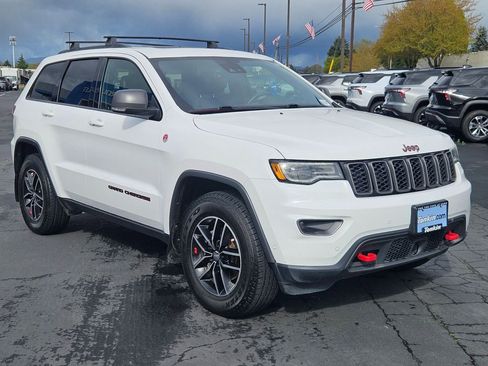 Used 2018 Jeep Grand Cherokee Trailhawk w/ Trailhawk Luxury Group AWD/4WD image 8