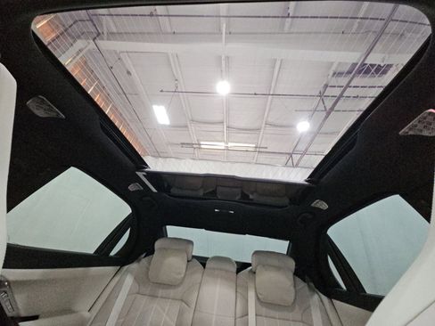 Used 2023 BMW 760i xDrive image 14