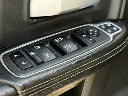 Used 2024 RAM 3500 Big Horn w/ Night Edition AWD/4WD image 20