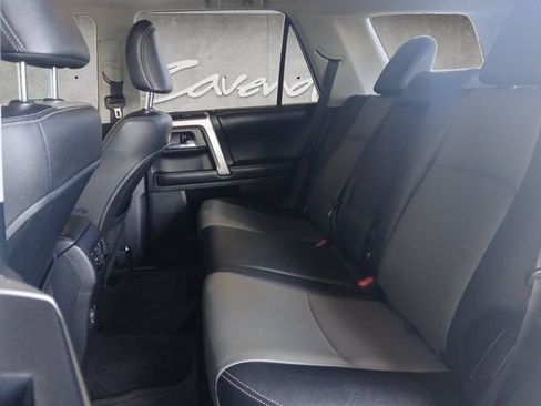 Used 2016 Toyota 4Runner SR5 Premium RWD image 23