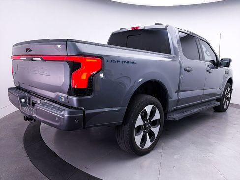 Used 2023 Ford F150 Lightning Platinum AWD/4WD image 18