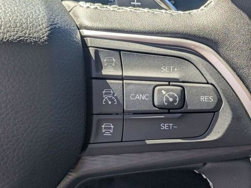New 2025 Jeep Grand Cherokee Laredo RWD image 23