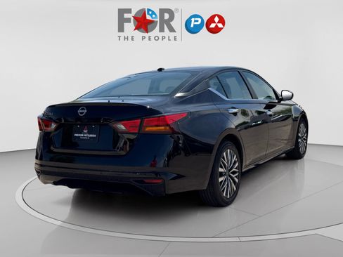 Used 2025 Nissan Altima 2.5 SV FWD image 5