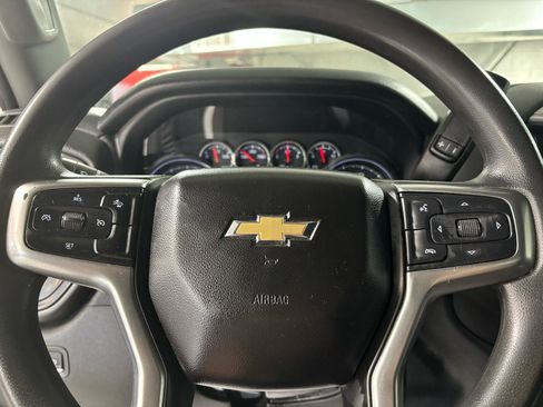 Used 2021 Chevrolet Silverado 2500 Custom w/ Custom Value Package AWD/4WD image 26