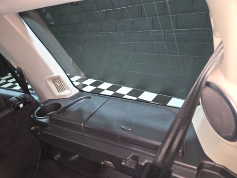 Used 2015 Land Rover LR4 HSE LUX image 63