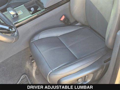 Used 2024 Land Rover Range Rover Velar Dynamic SE image 16