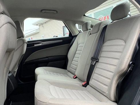 Used 2020 Ford Fusion S image 10