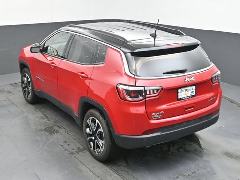 Used 2024 Jeep Compass Limited AWD/4WD image 34