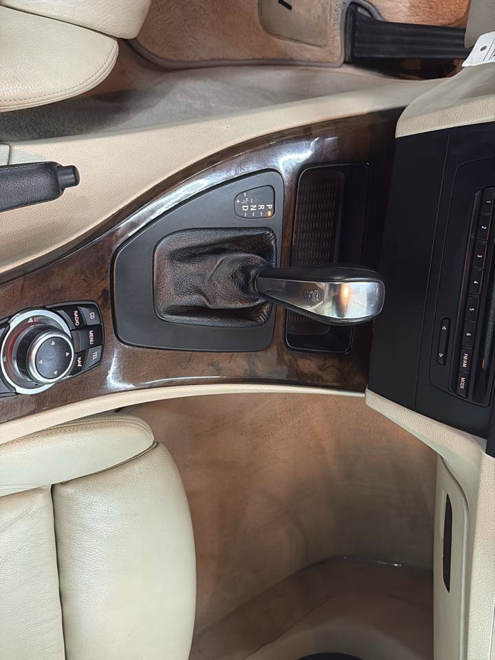 Used 2011 BMW 328i Convertible w/ Premium Pkg RWD image 17
