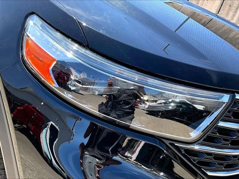 Used 2023 Ford Explorer XLT w/ Equipment Group 202A image 27