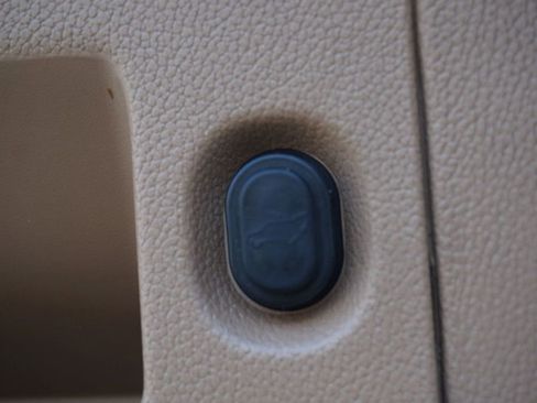 Used 2019 Cadillac Escalade Platinum image 12