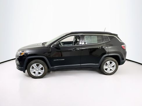 Used 2022 Jeep Compass Latitude AWD/4WD image 8