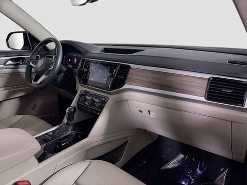 Used 2021 Volkswagen Atlas SEL image 32