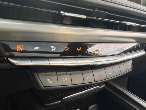 Used 2025 Cadillac XT4 Sport image 41