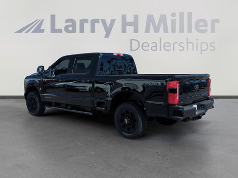 New 2025 Ford F250 XLT w/ Black Appearance Package image 3