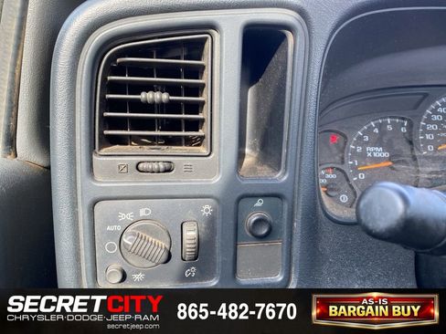 Used 2006 Chevrolet Silverado 2500 W/T RWD image 13