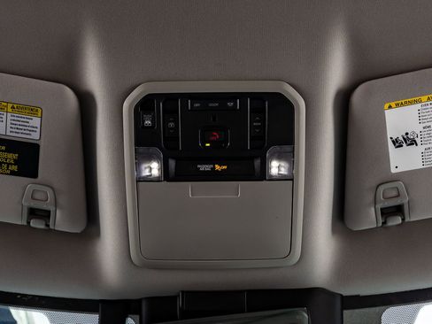 Used 2024 Toyota Tundra Limited AWD/4WD image 29