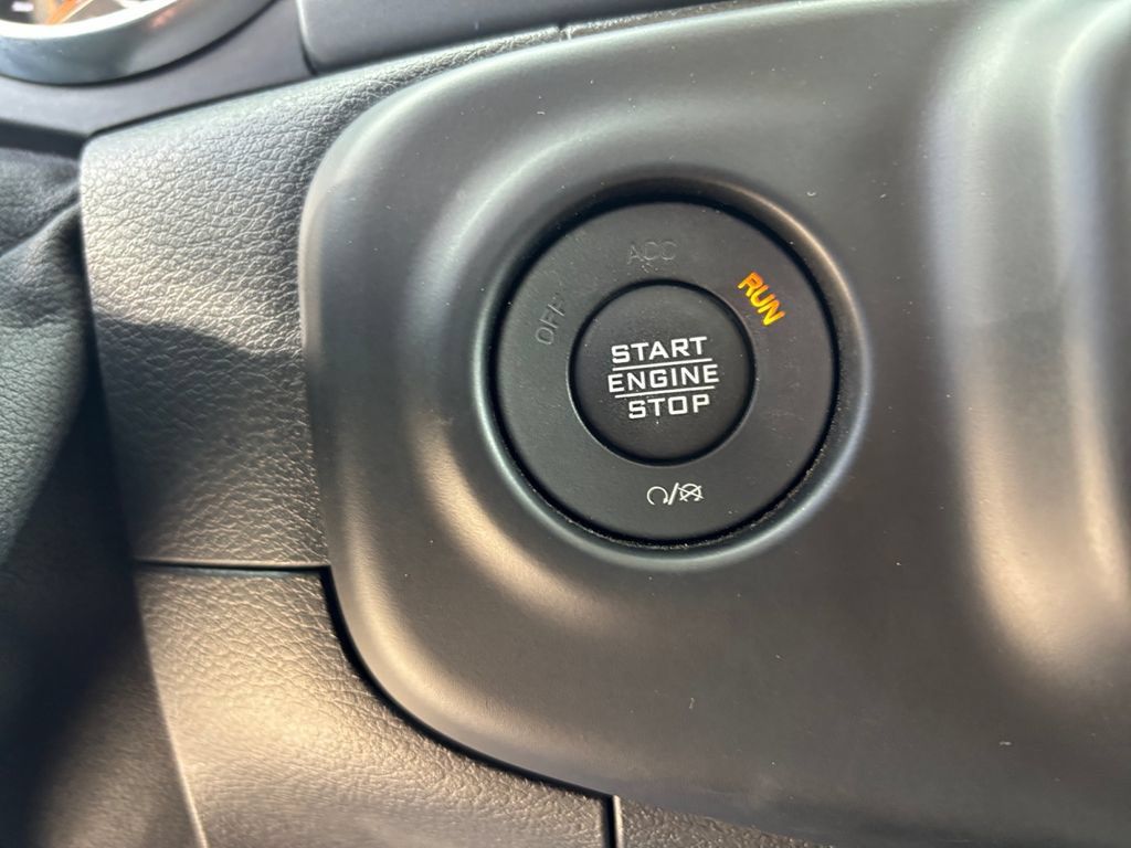 Used 2021 Jeep Gladiator Sport AWD/4WD image 19