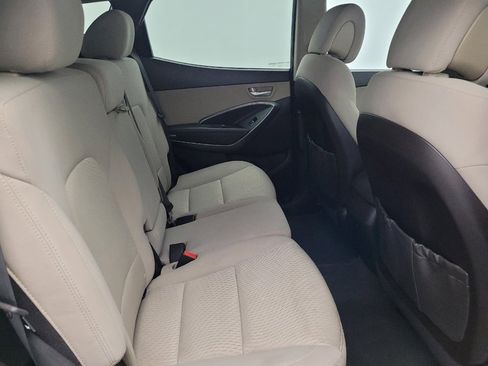 Used 2017 Hyundai Santa Fe Sport image 19