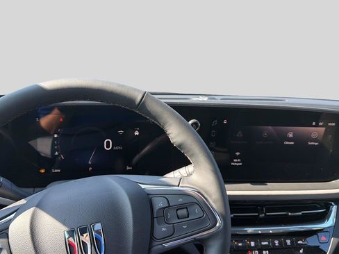 New 2026 Buick Envista Avenir FWD image 12